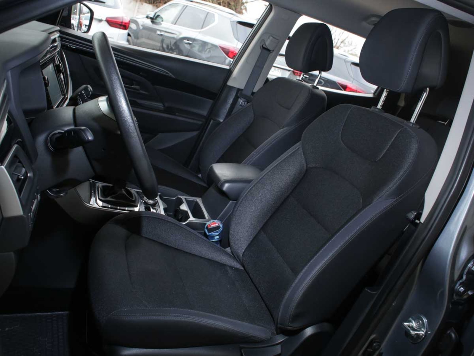 SsangYong NEW KORANDO LX 1.5T 6MT 2WD 2024 - Imagen 7 de 8