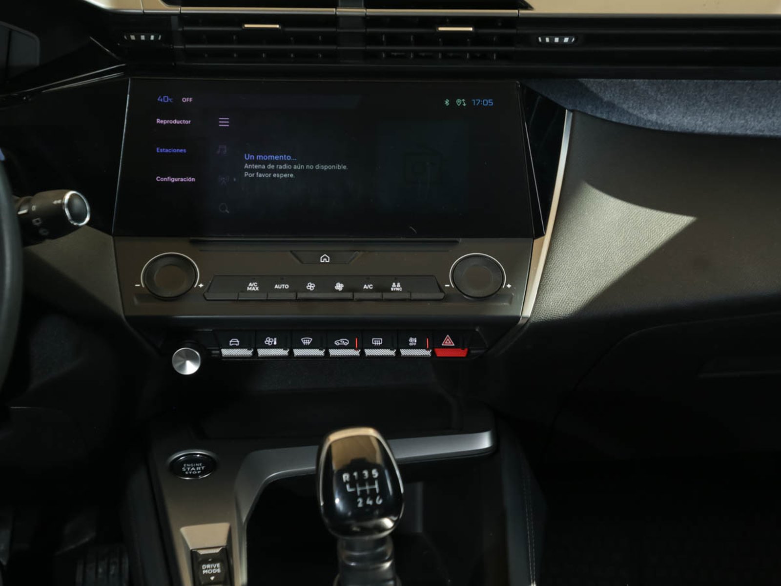 Peugeot 308 ALLURE 1.2 2023 - Imagen 13 de 20