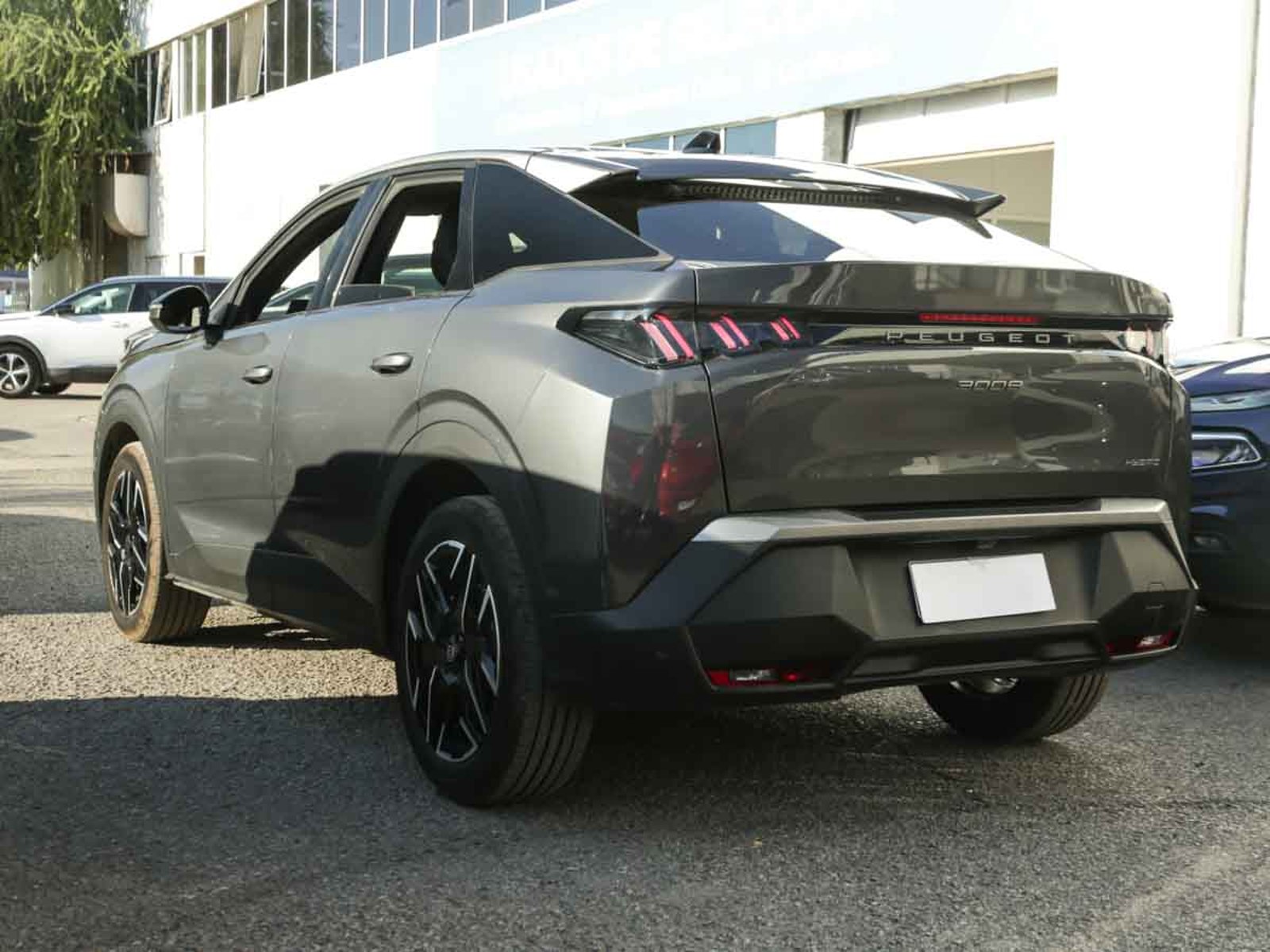 PEUGEOT NEW 3008 ALLURE HYBRID 136HP AT 2026 - Imagen 4 de 13