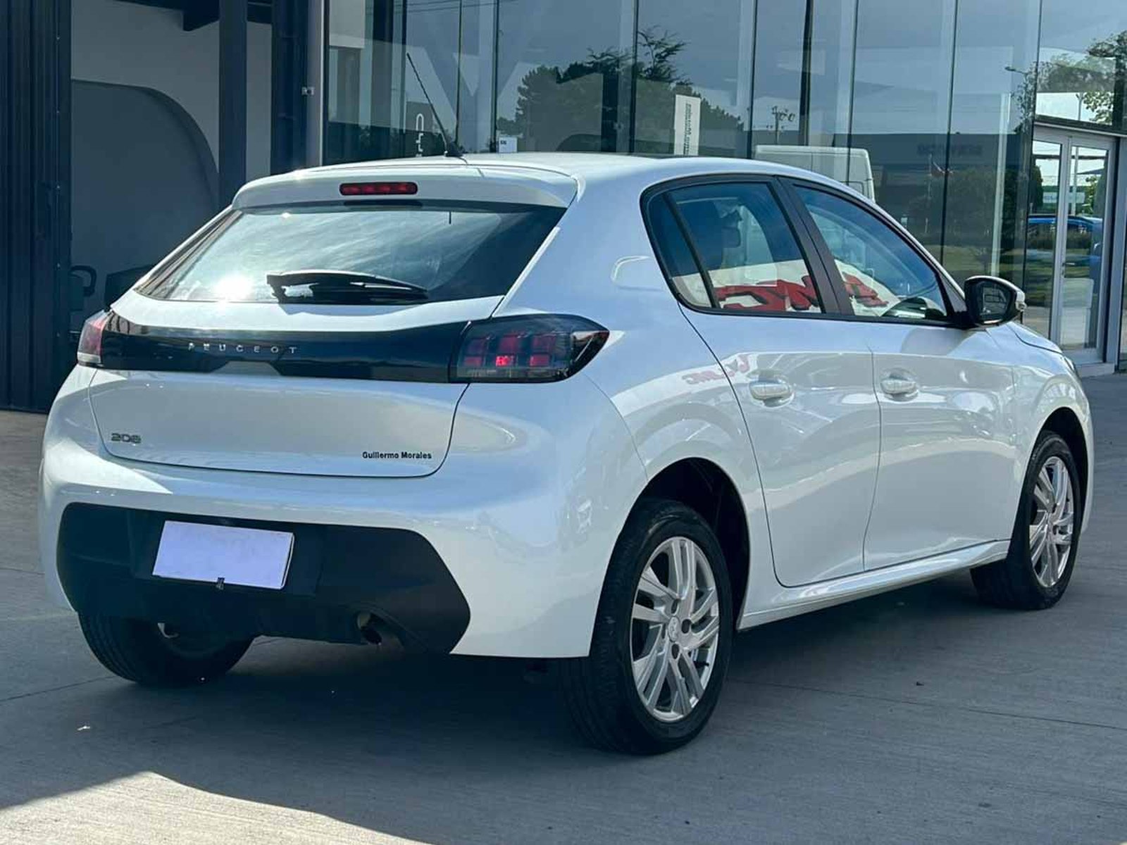 PEUGEOT 208 TECH EDITION BLUEHDI 100 2024 - Imagen 6 de 16