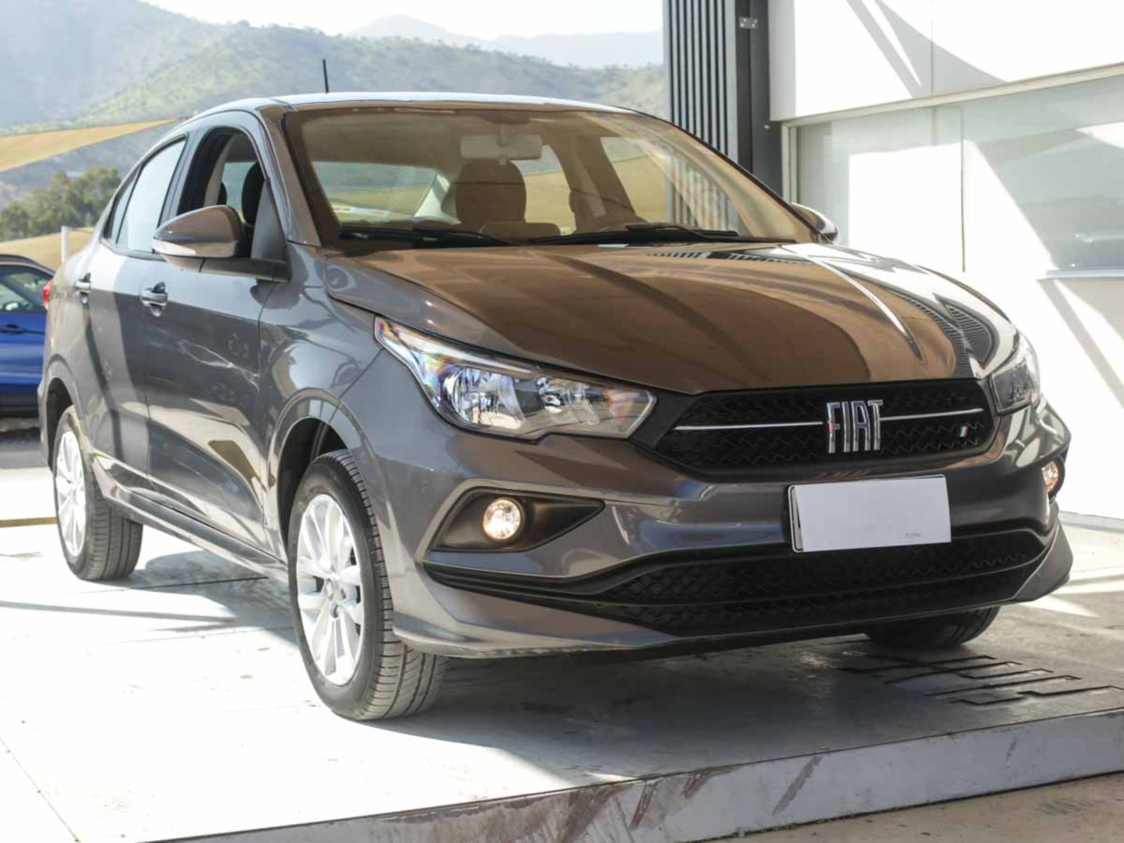 Fiat CRONOS DRIVE 1.8 AT 2022 - Foto 2 de 8