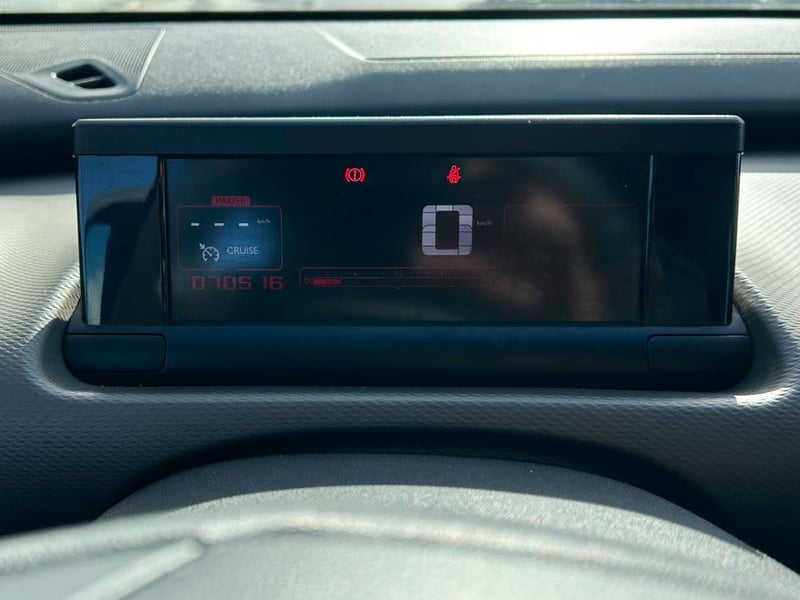 Citroën C4 CACTUS 1.2 PURETECH 82 FEEL 2019 - Imagen 5 de 8