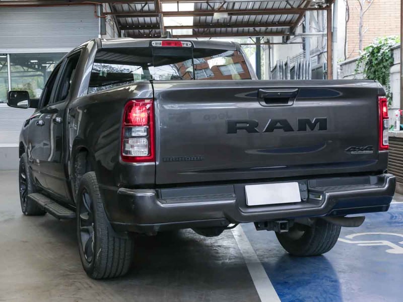 RAM 1500 CREW CAB BIG HORN 3.6L E-TORQUE 2022 - Imagen 3 de 8