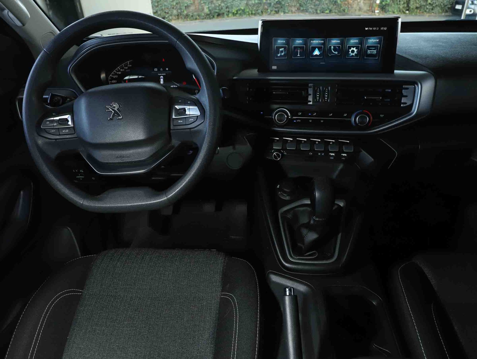PEUGEOT LANDTREK BLUE HDI 180 4X4 2.2 2024 - Imagen 13 de 20