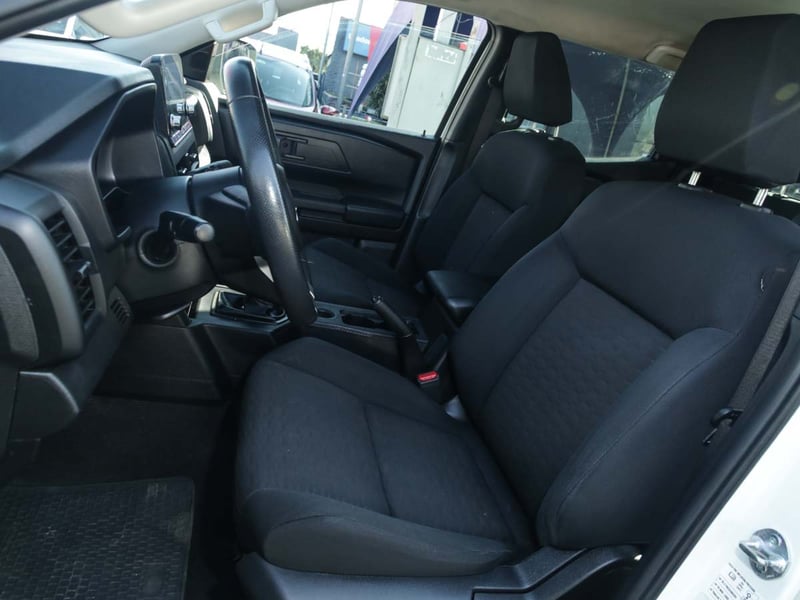 Mitsubishi NEW L200 KATANA XR E6B 2024 - Imagen 7 de 9