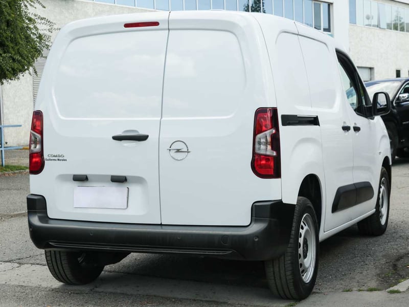Opel COMBO LITE DIESEL 100 HP MT 2026 - Imagen 4 de 8