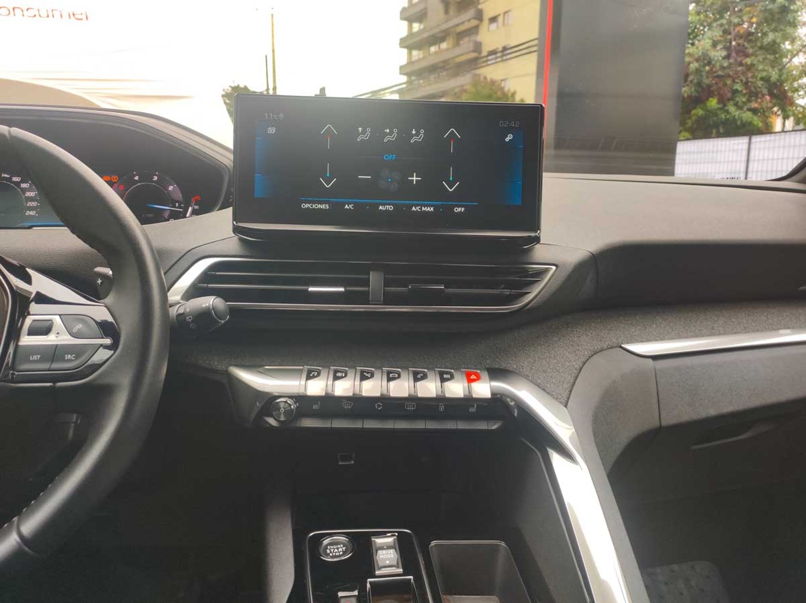 PEUGEOT 3008 BLUE HDI 130 EAT8 1.5 AUT 2024 - Imagen 13 de 15