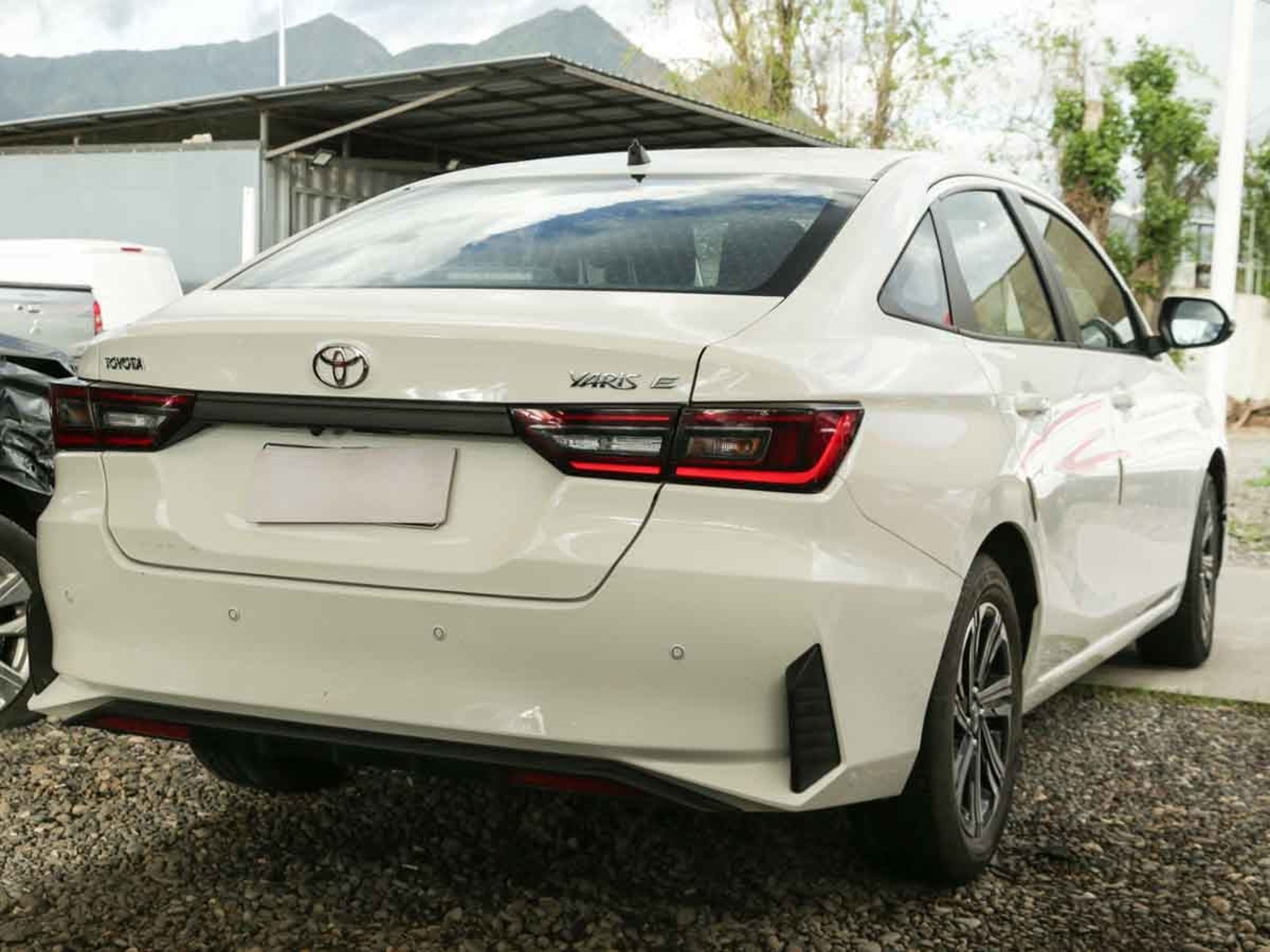 Toyota YARIS 1.5 GLI 2024 - Foto 4 de 8