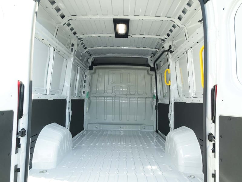 Peugeot BOXER MCA FURGÓN  L2H2 DIESEL 140HP MT 2026 - Imagen 8 de 8