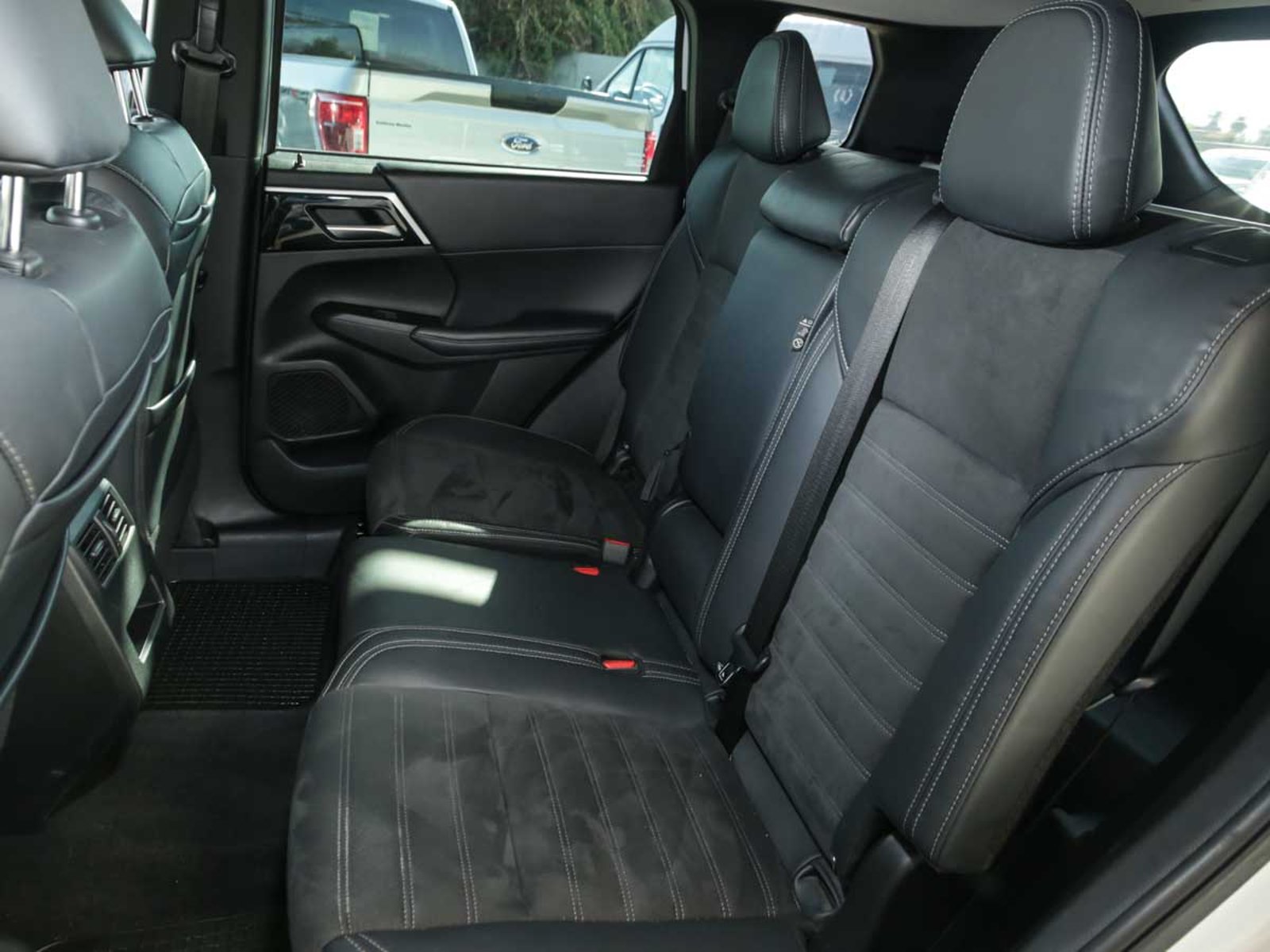 Mitsubishi NEW OUTLANDER GLS 2023 - Imagen 8 de 8