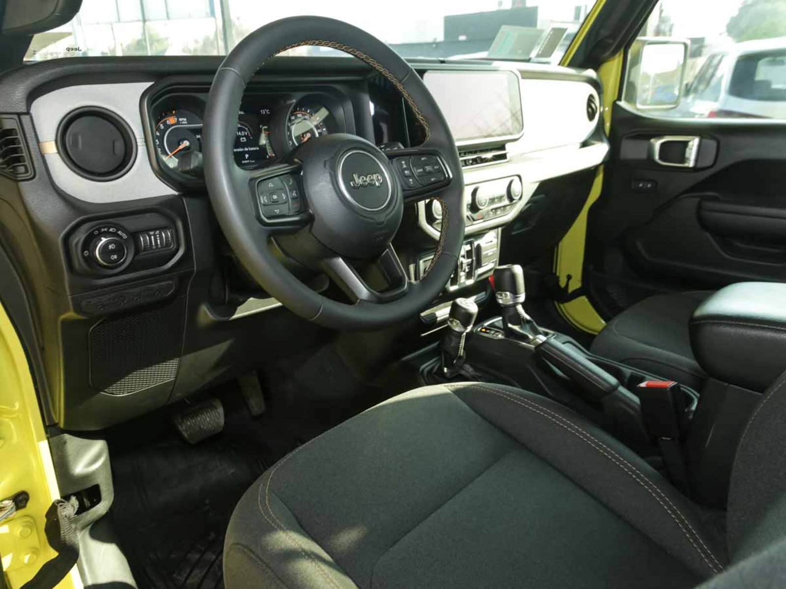 JEEP WRANGLER SPORT 4X4 2.0 AUT 2023 - Imagen 6 de 8