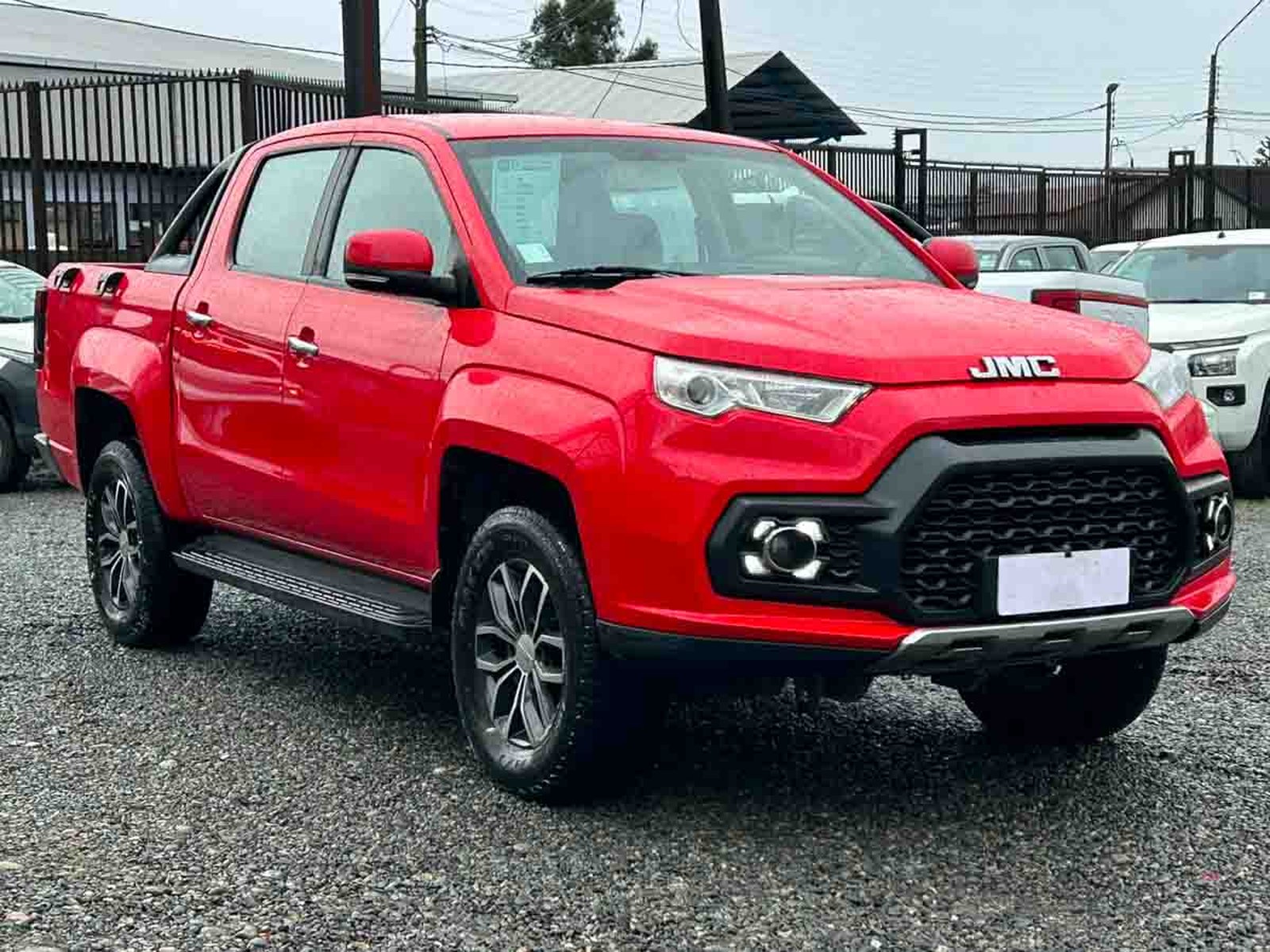JMC VIGUS 2.4 PLUS DIESEL 2023 - Foto 2 de 8