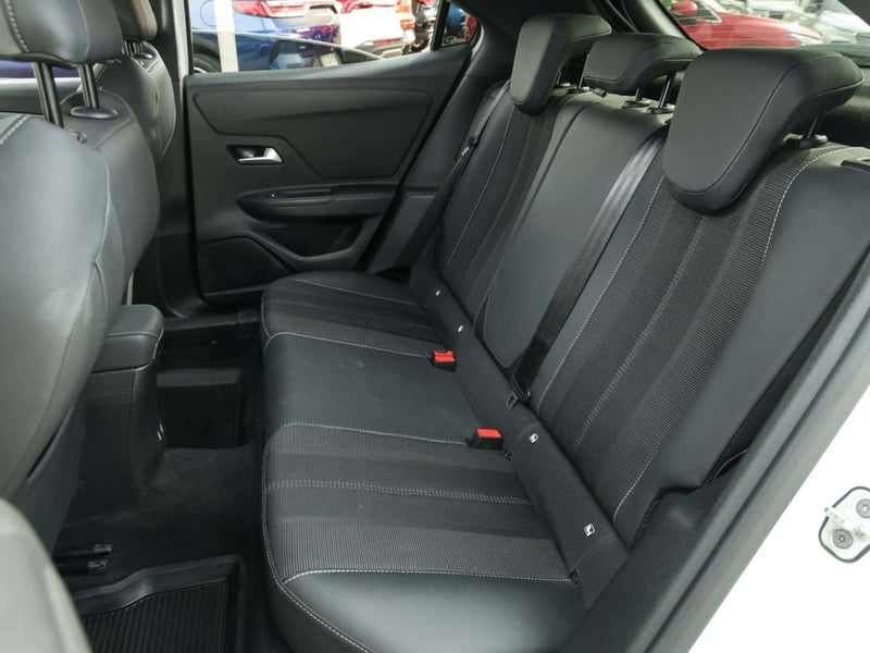 Opel MOKKA 1.2T AUT 2023 - Imagen 8 de 8