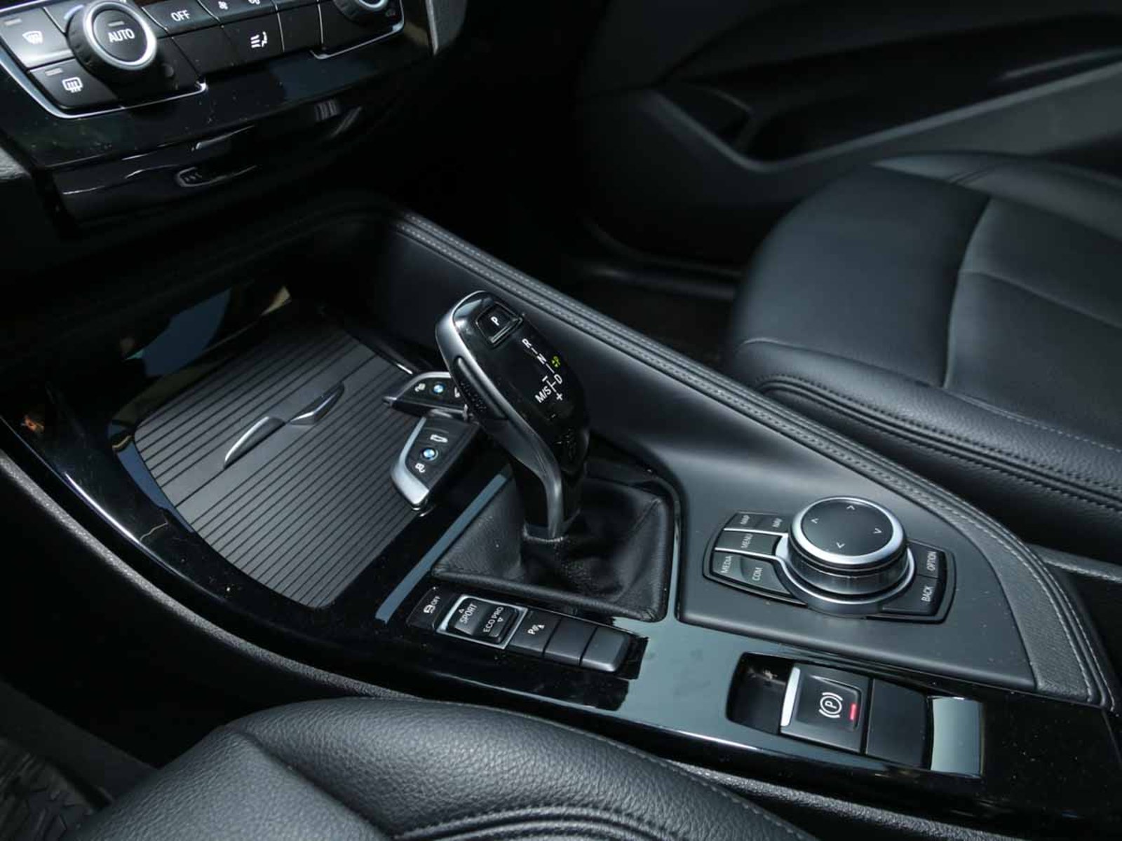 BMW X1 SDRIVE 20I 2.0 AUT 2022 - Imagen 9 de 14