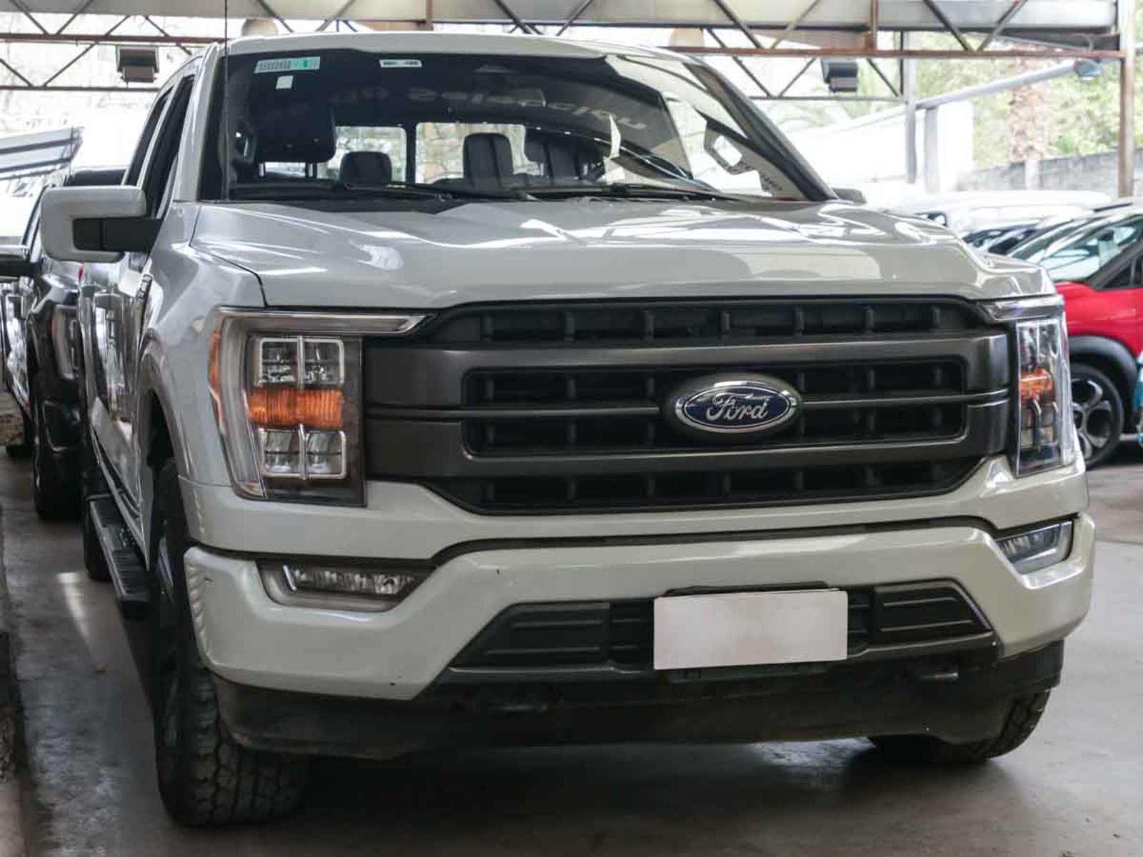 Ford F150 LARIAT SPORT DCAB 4X4 5.0 AUT 2024 - Foto 2 de 8