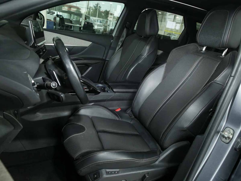 Peugeot 3008 GT BLUEHDI 130 EAT8 2023 - Imagen 7 de 8