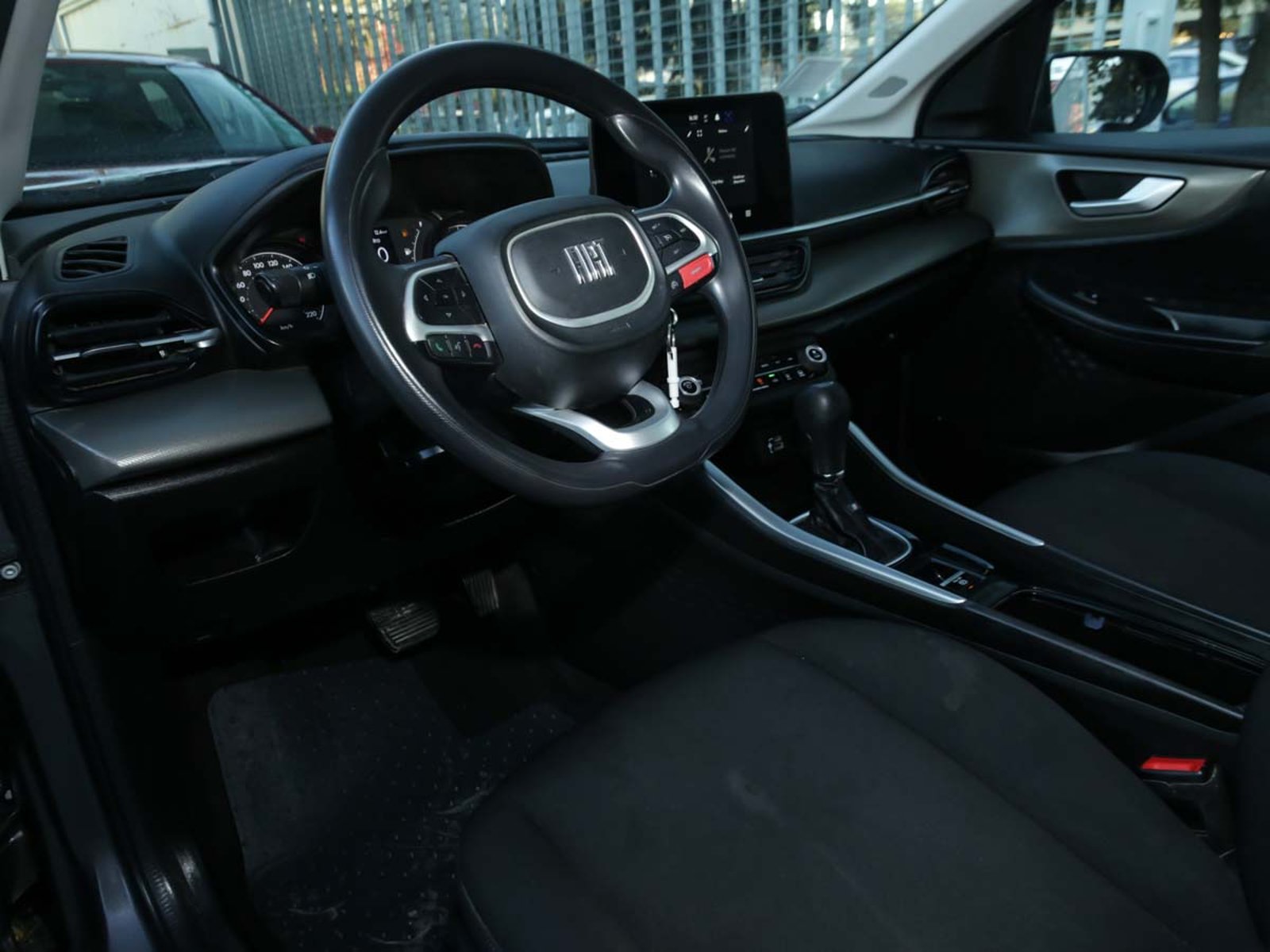 FIAT FASTBACK DRIVE TURBO AT 2024 - Imagen 8 de 13