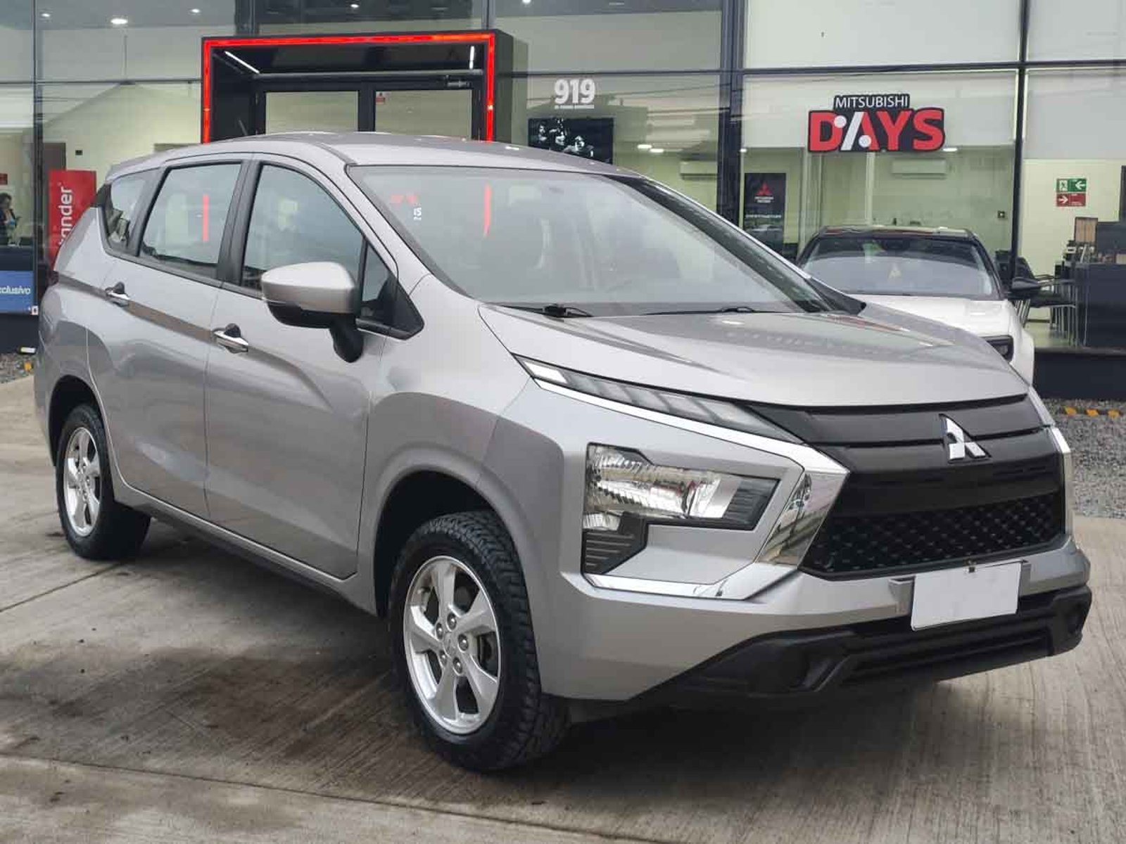 Mitsubishi XPANDER MT GL 2024 - Foto 2 de 8