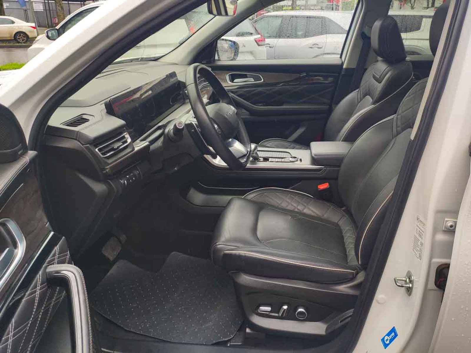 Exeed EXEED VX 2.0T DCT UNLIMITED AWD 2024 - Imagen 7 de 8