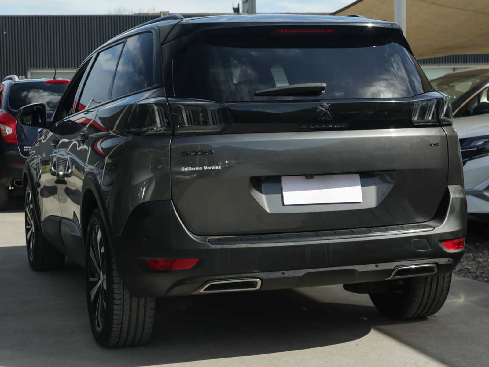 Peugeot 5008 GT BLACK PACK BLUEHDI 130 EAT8 2024 - Foto 3 de 8