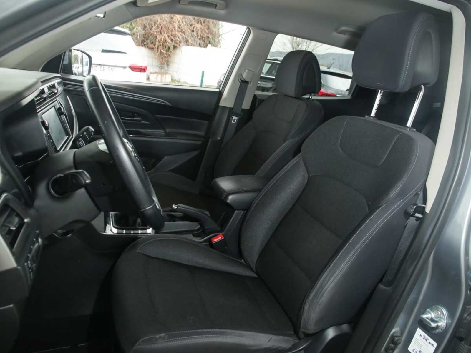 SsangYong NEW KORANDO GLX 1.5T 6MT 2WD 6AB 2021 - Imagen 7 de 8