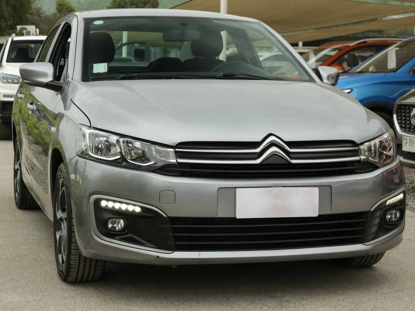 Citroën C  ELYSEE HDI 1.6 2022 - Foto 2 de 8