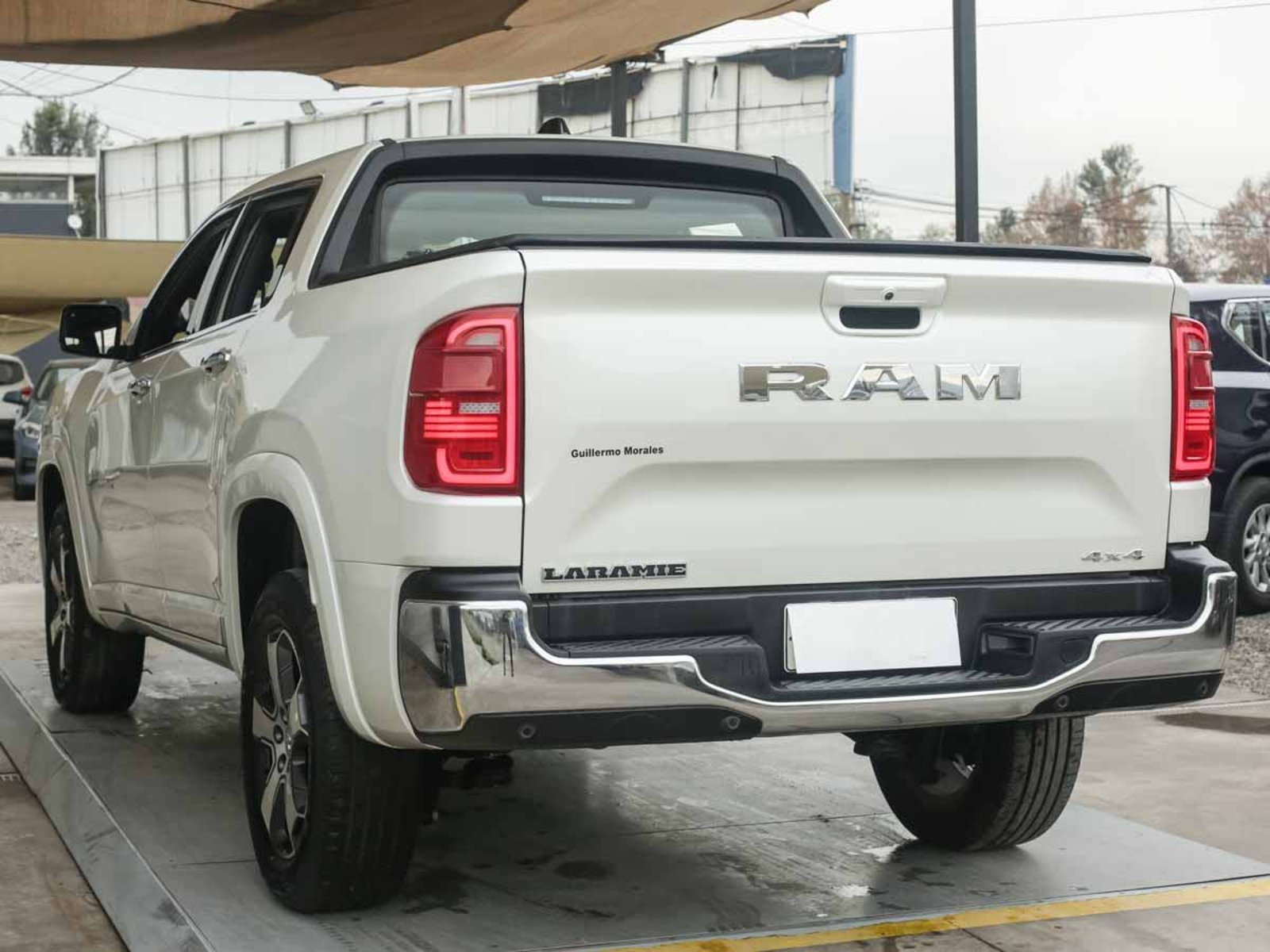 RAM RAMPAGE LARAMIE 2.2 DIESEL 200 HP 4X4 AT 2026 - Imagen 3 de 8