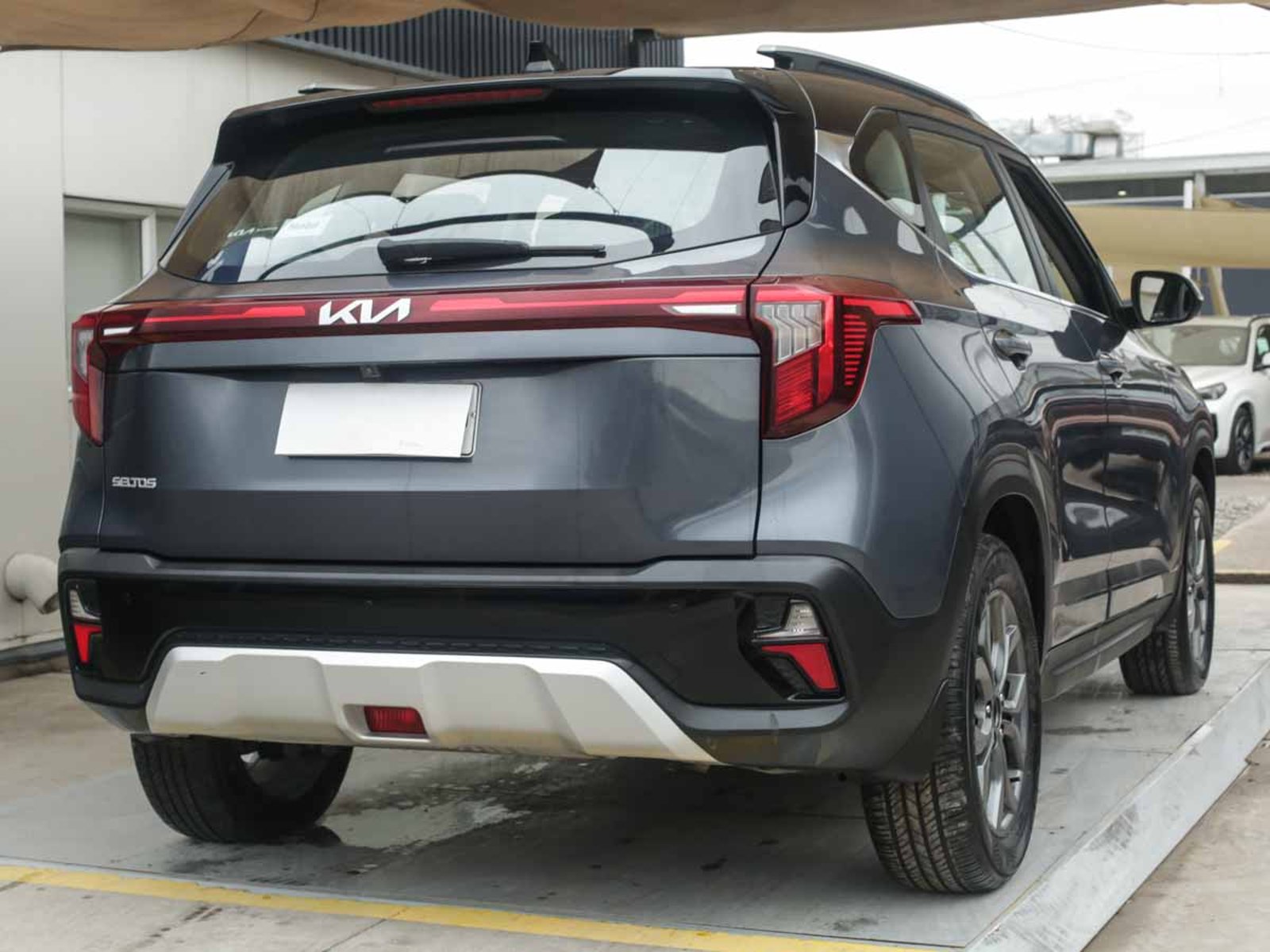 Kia SELTOS EX TURBO GDI 1.4 AUT 2024 - Imagen 4 de 8