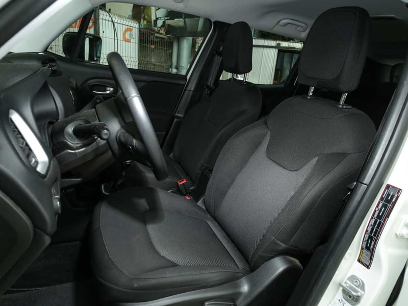 Jeep RENEGADE SPORT 1.8 2022 - Imagen 7 de 8