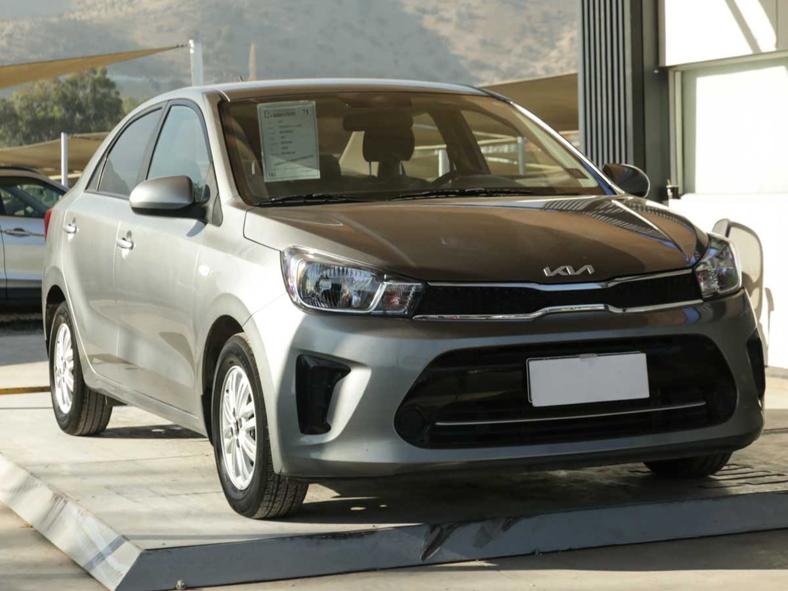 KIA MOTORS SOLUTO LX 1.4 2025 - Imagen 3 de 13