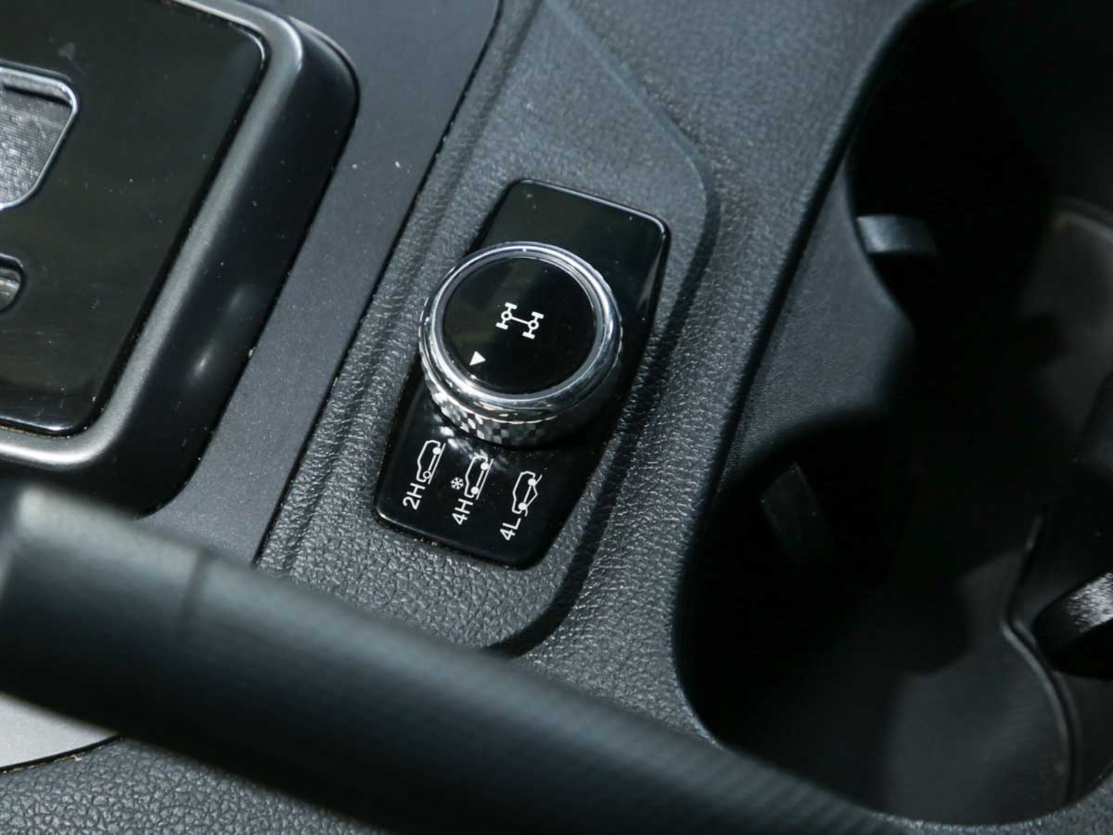 SSANGYONG GRAND MUSSO LIMITED 2.2TD 6AT 4WD 2024 - Imagen 11 de 15