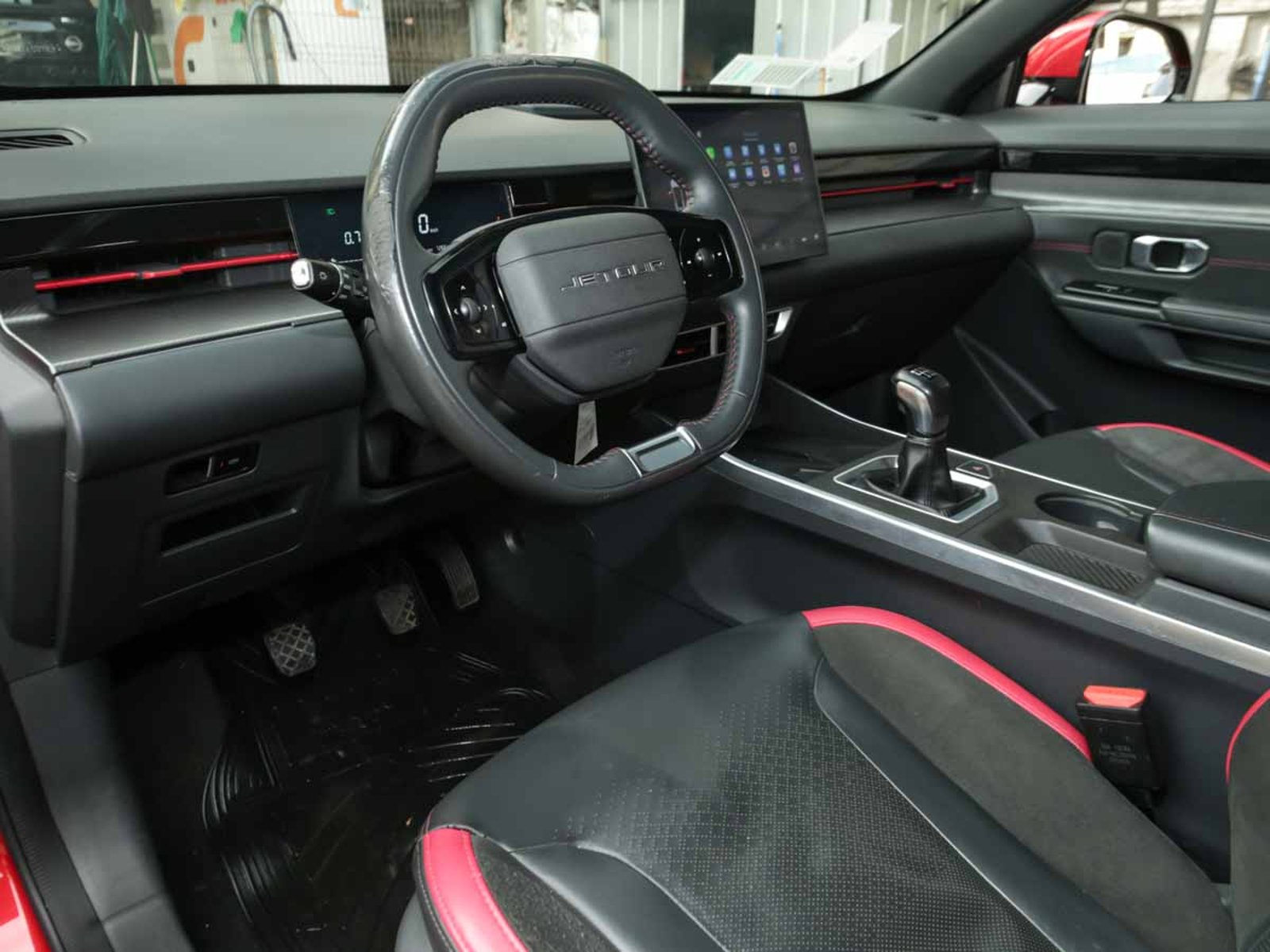 Jetour DASHING 1.5L 6MT TURBO LUX FL 2024 - Imagen 6 de 16
