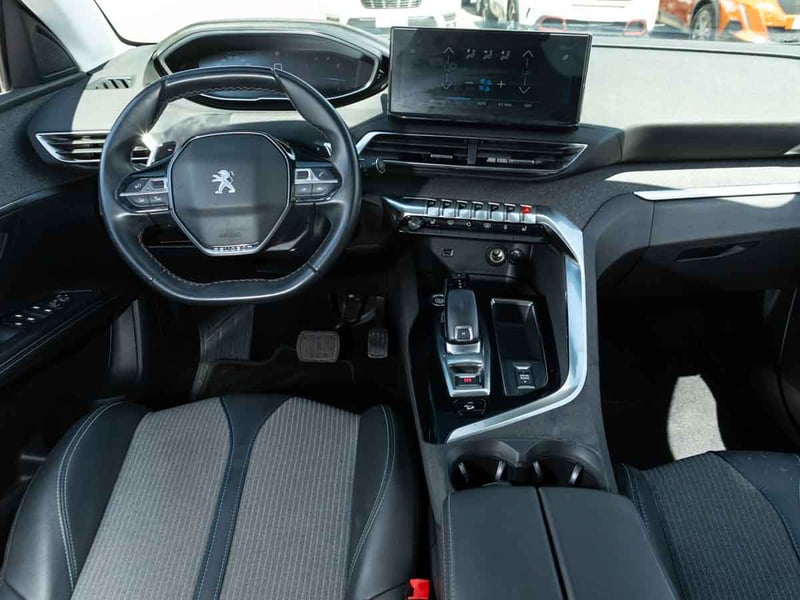 Peugeot 3008 ALLURE PACK BLUEHDI 130 EAT8 2024 - Imagen 12 de 13