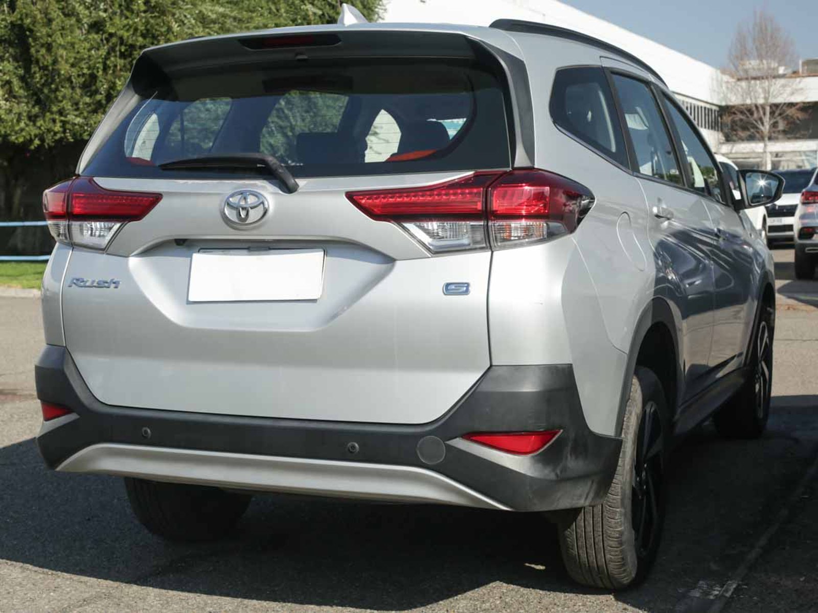 Toyota RUSH 1.5 MT 2022 - Foto 4 de 8