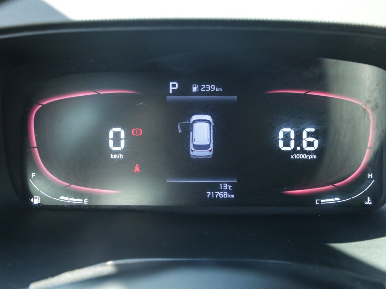Kia CARENS 2024 - Foto 5 de 8