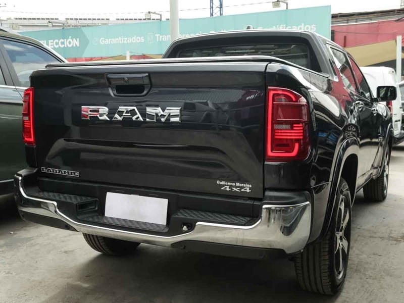 RAM RAMPAGE LARAMIE 2.2 DIESEL 200 HP 4X4 AT 2026 - Imagen 4 de 8