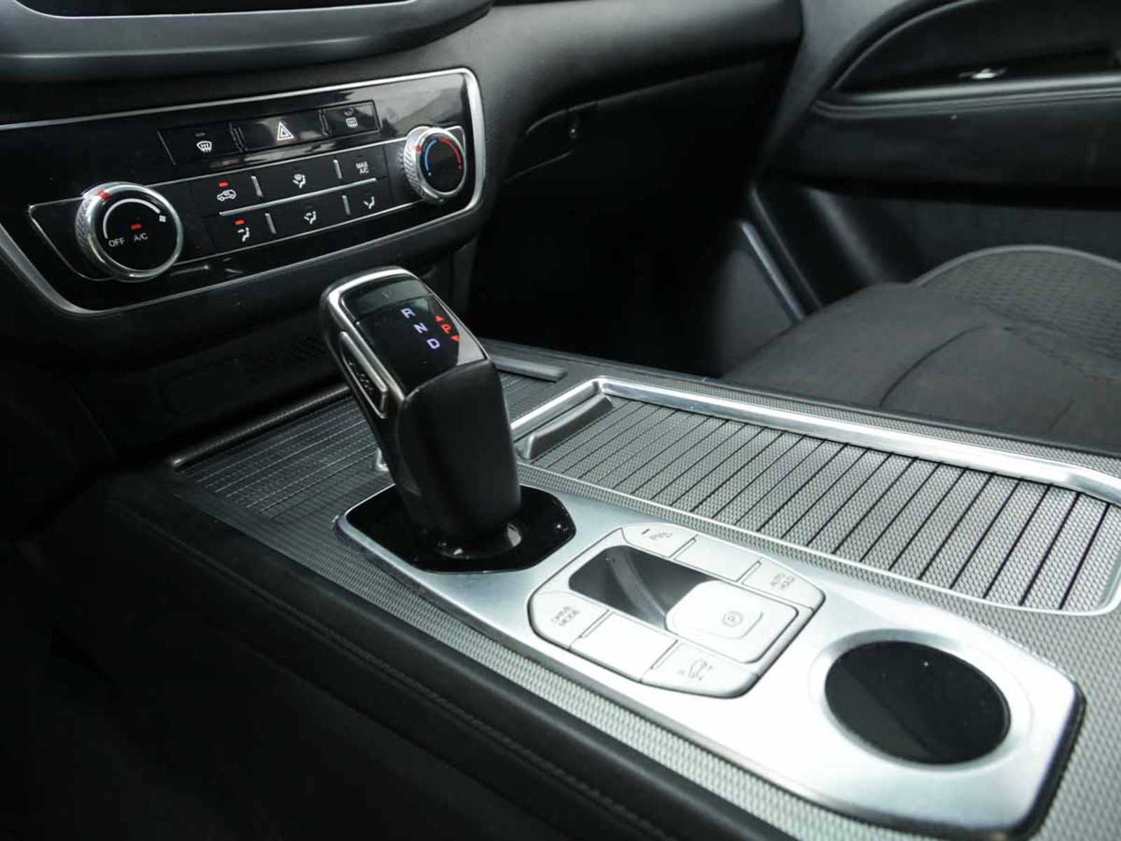 SSANGYONG NEW REXTON 2.2 AUT 2022 - Imagen 10 de 12