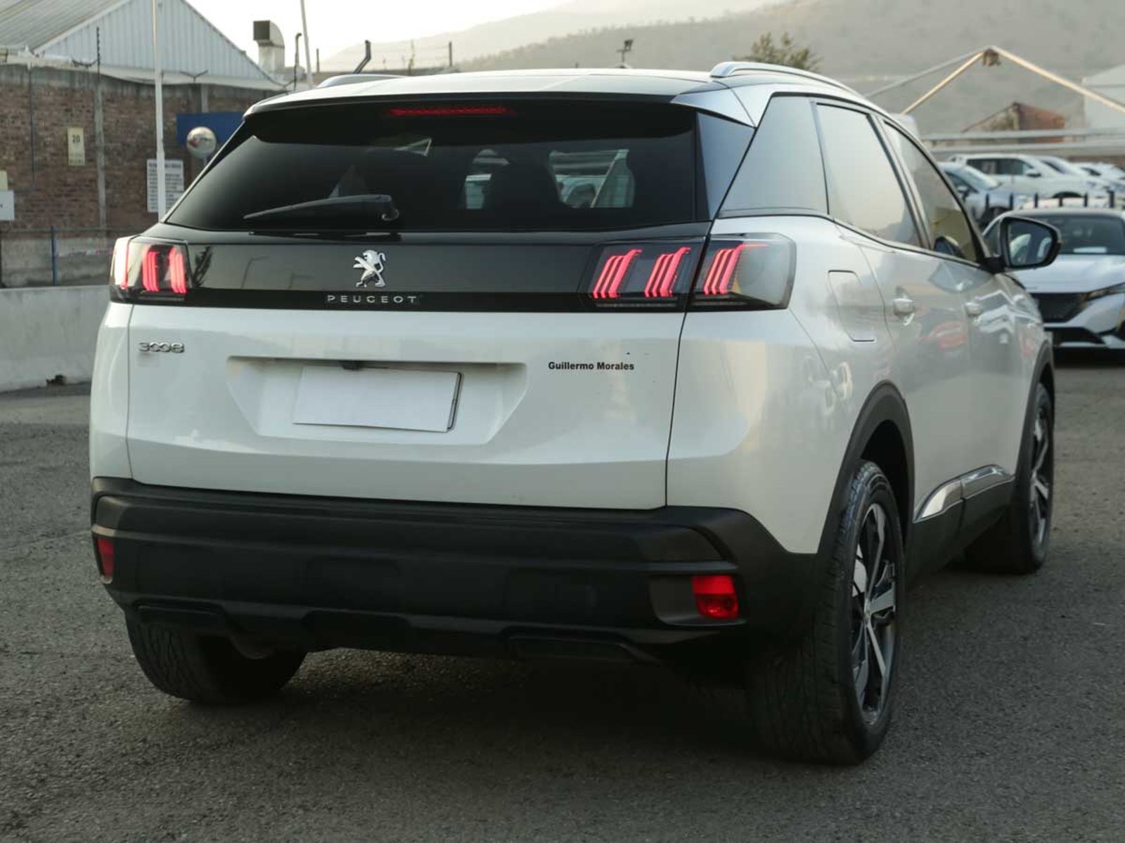 Peugeot 3008 BLUE HDI 130 EAT8 1.5 AUT 2022 - Foto 4 de 8