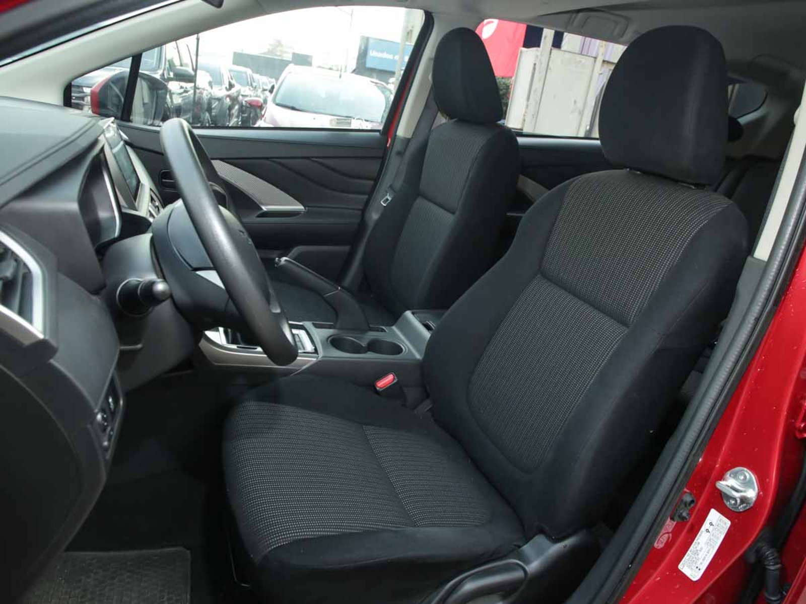 Mitsubishi XPANDER MT GL 2025 - Imagen 6 de 8