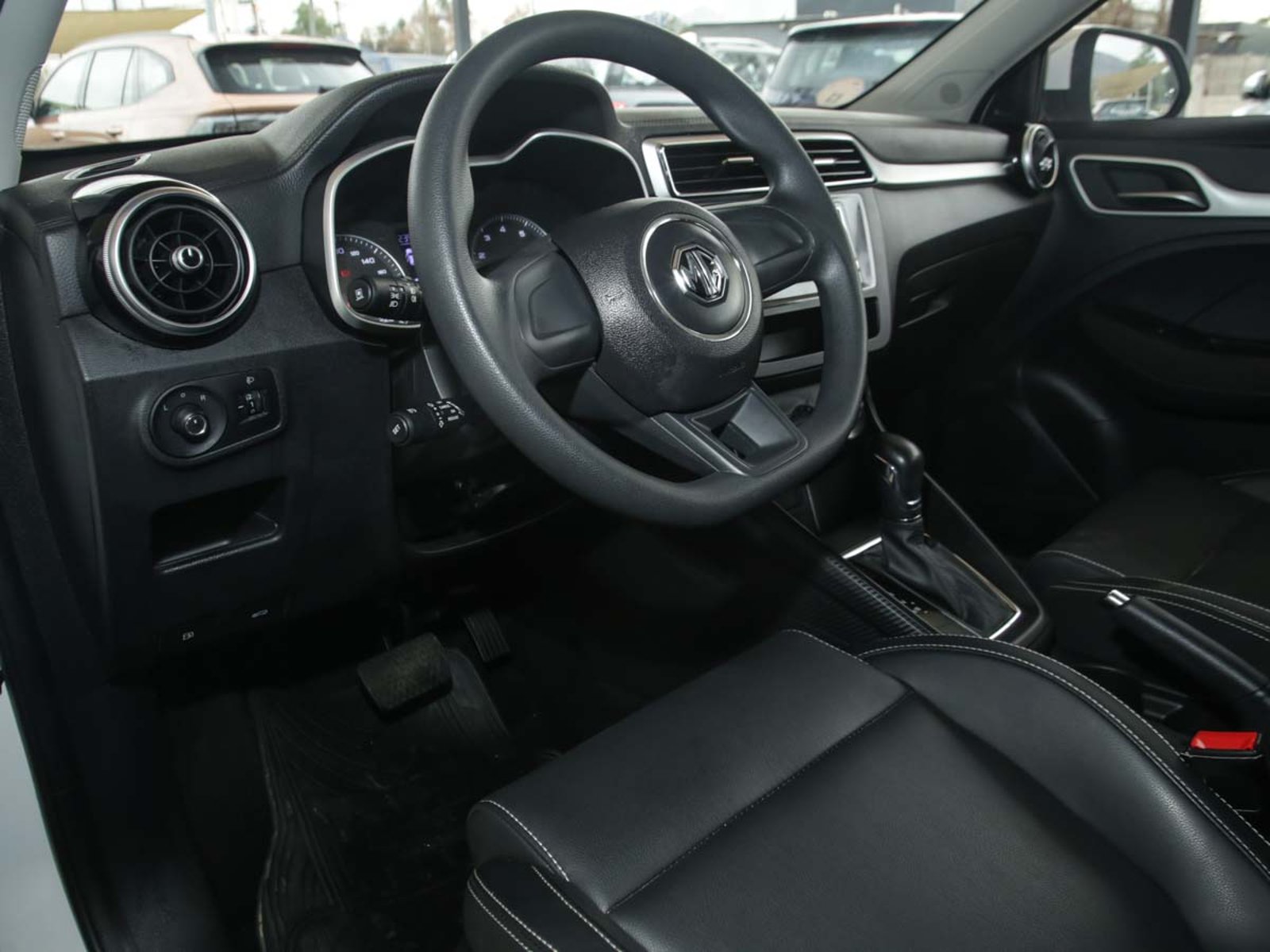 MG ZS 1.5 AT 2024 - Imagen 6 de 8