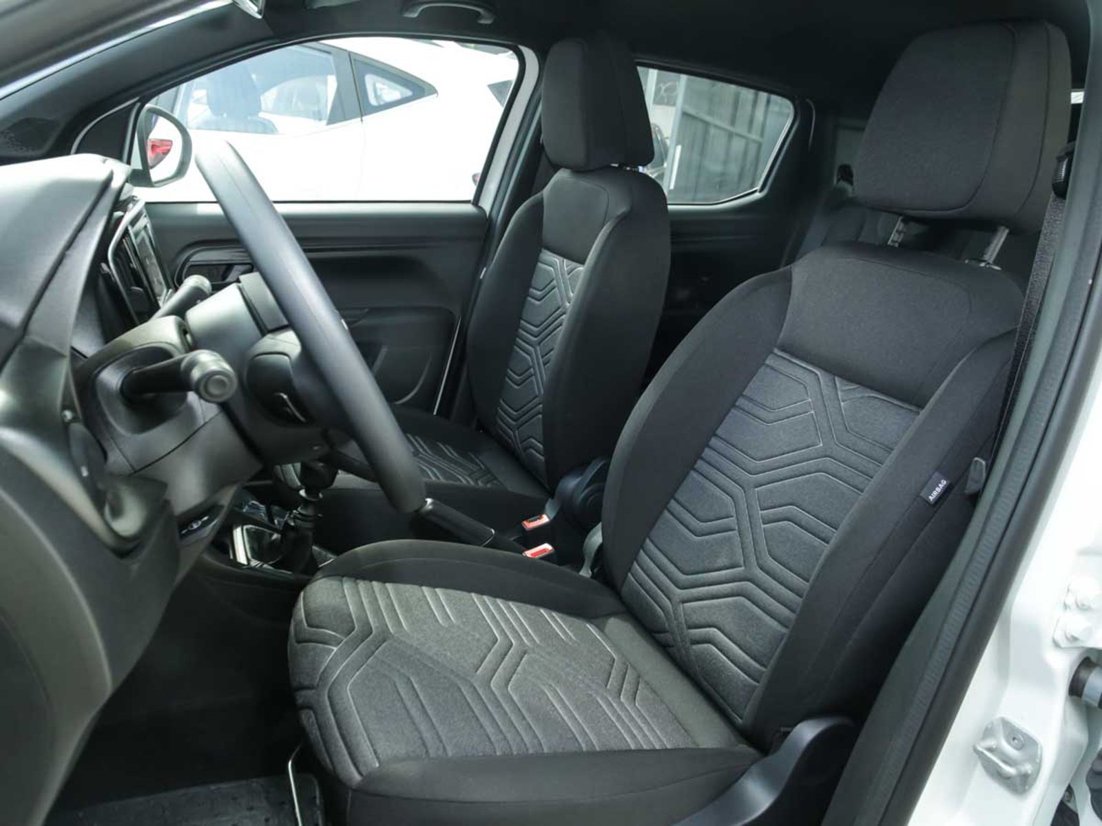 RAM 700 BIGHORN CREW CAB 1.3 MT 2026 - Imagen 11 de 14