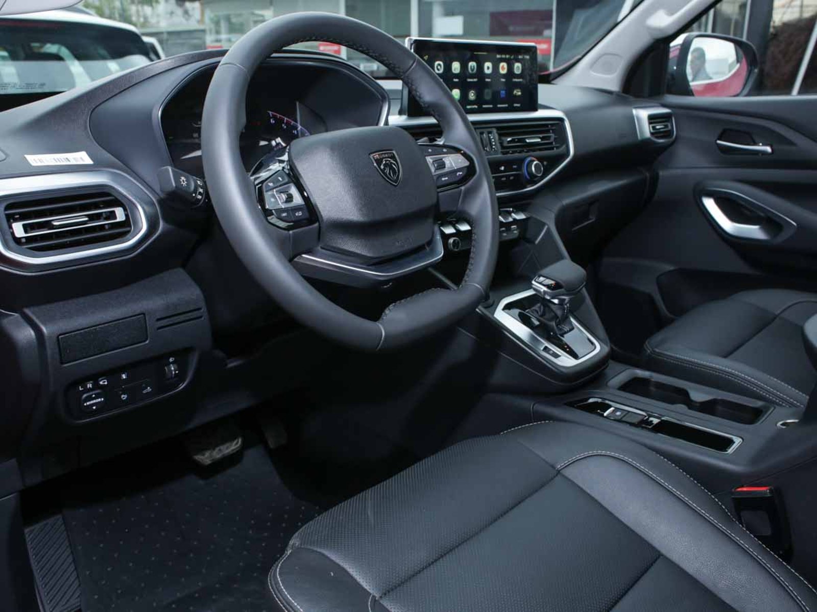 Peugeot LANDTREK MCA ACTION4 DIESEL 200HP 4X4 AT 2026 - Imagen 6 de 8