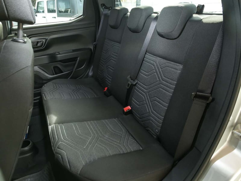 RAM 700 BIG HORN CD 1.3 MT 6B 2026 - Imagen 12 de 14