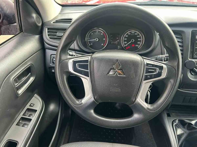 Mitsubishi L-200 KATANA CRT 4X4 2.4 2023 - Imagen 14 de 16