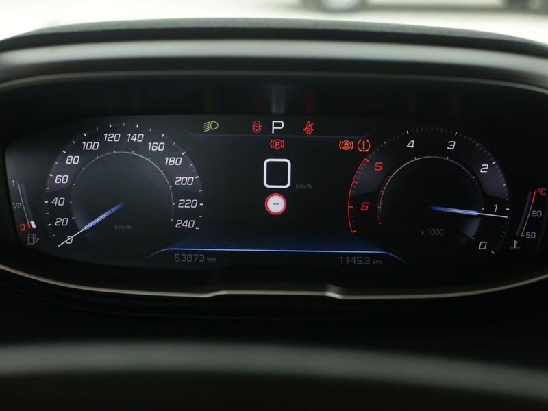 Peugeot 3008 ALLURE PACK BLUEHDI 130 EAT8 2024 - Imagen 5 de 8