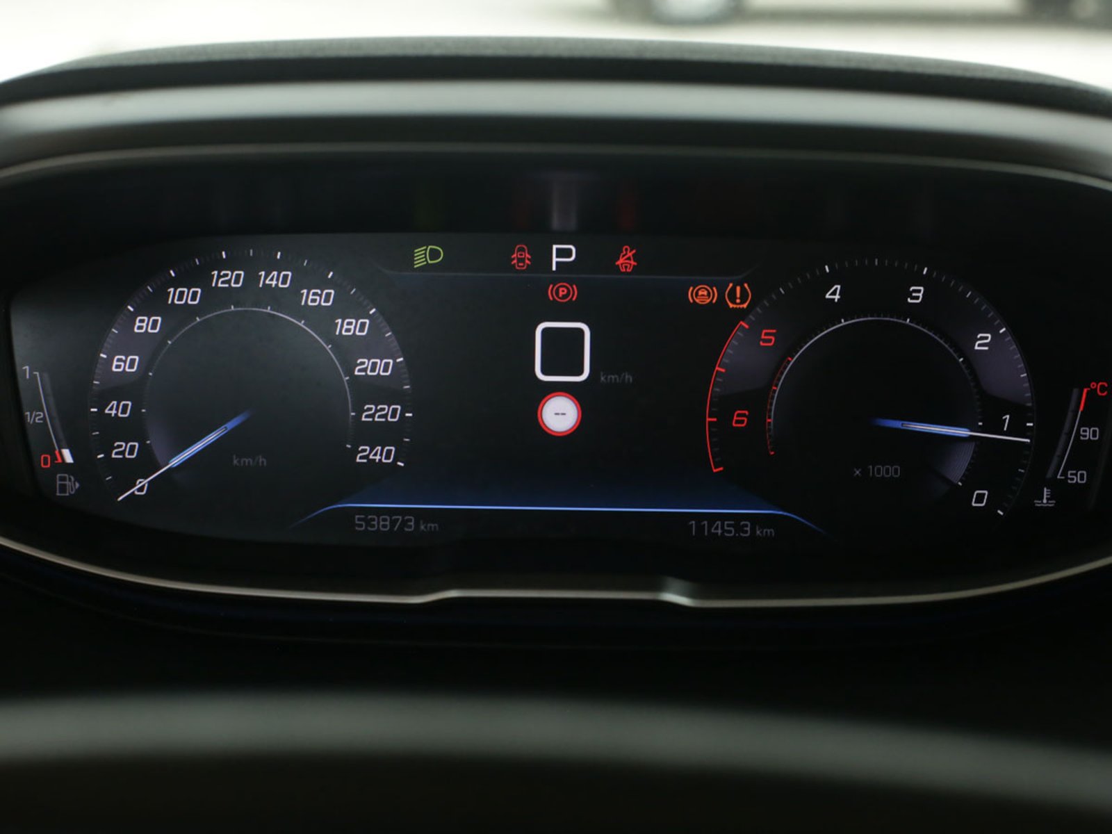 Peugeot 3008 ALLURE PACK BLUEHDI 130 EAT8 2024 - Imagen 5 de 8