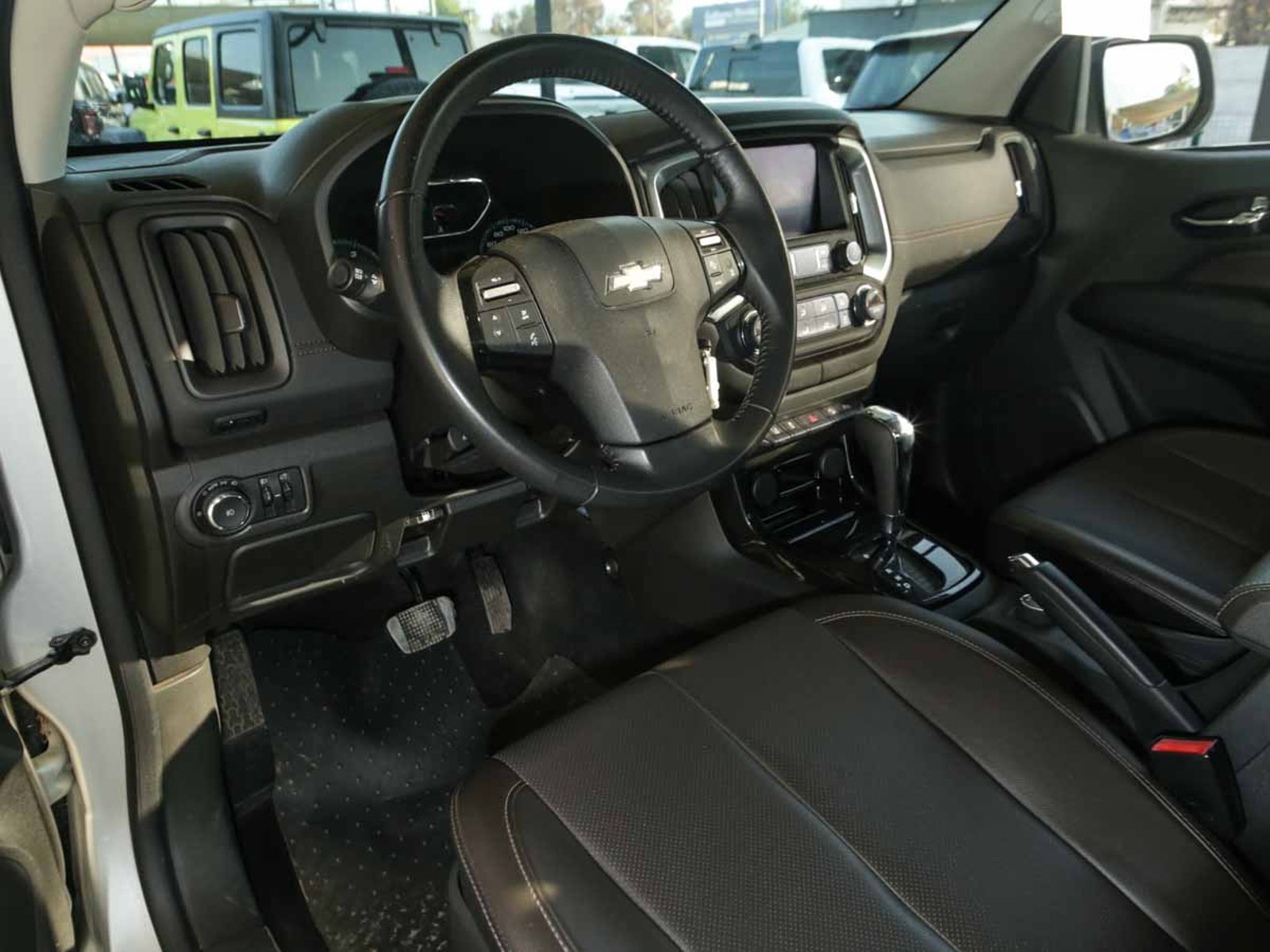 Chevrolet COLORADO High Country 4x4 2.8 AT 2022 - Imagen 6 de 8