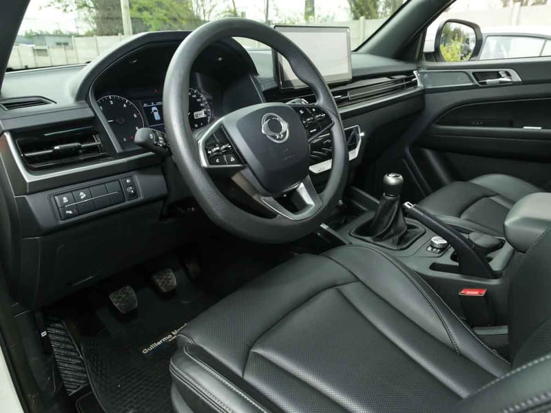 SsangYong MUSSO GLX 2.2 TD 6MT 4WD 6B 2026 - Imagen 6 de 8