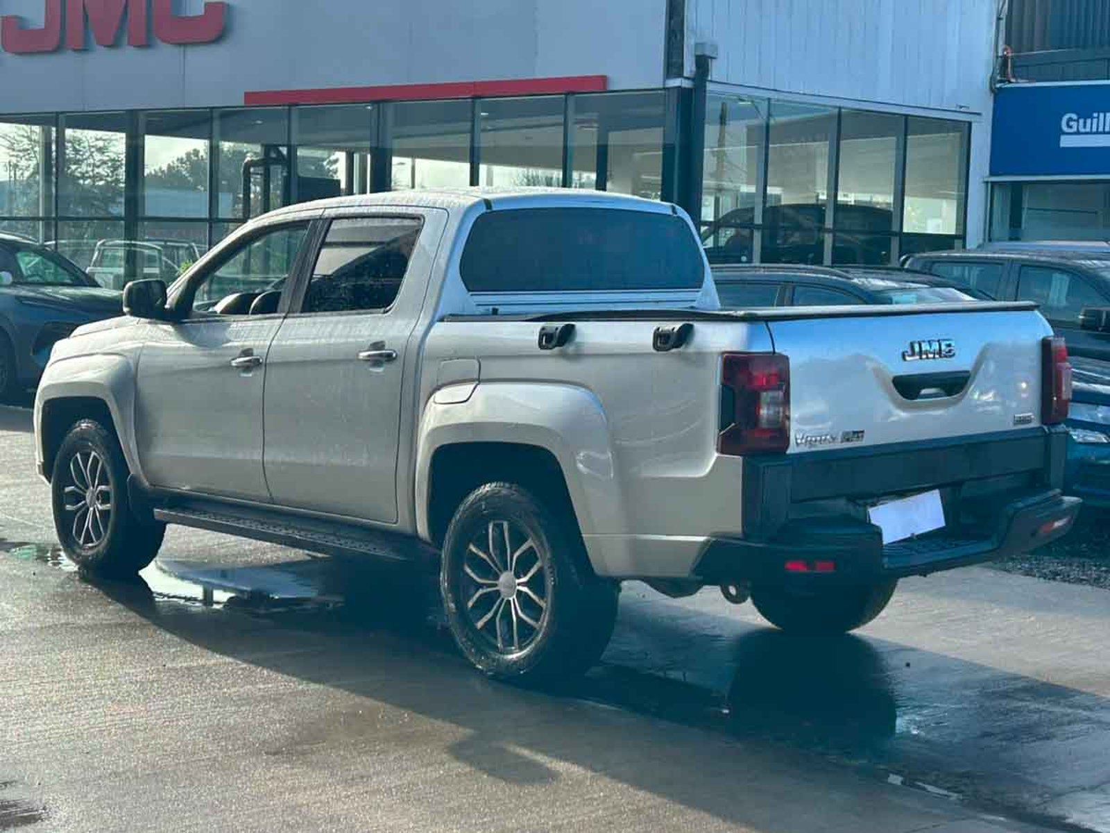 JMC VIGUS 2.4 PLUS DIESEL 2022 - Foto 3 de 8