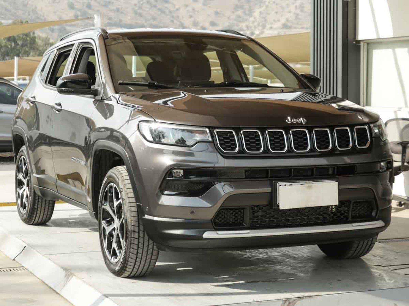Jeep COMPASS LONGITUDE 4X2 1.3 AUT 2026 - Imagen 19 de 20